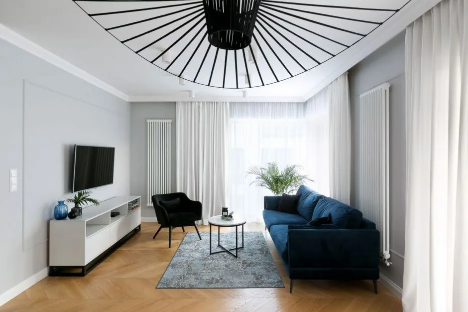 Zdjęcie Jakie dodatki do białych ścian w salonie? 15 inspirujących pomysłów