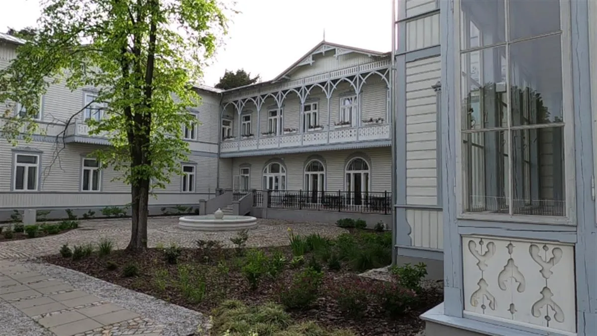 Zdjęcie Najlepsze trasy rowerowe w Warszawie: odkryj piękno miasta