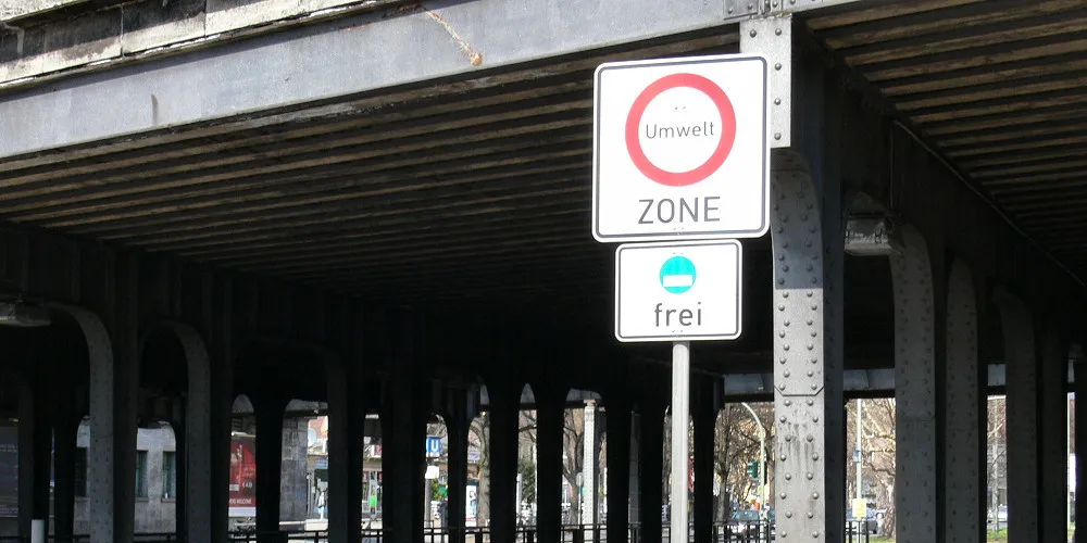 Zdjęcie Gdzie kupić zieloną naklejkę w Berlinie i uniknąć problemów z przepisami