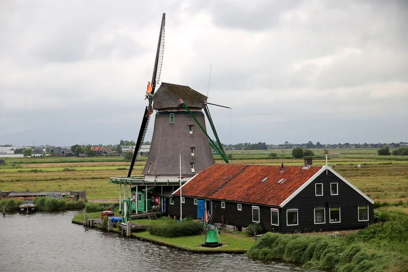 Zdjęcie Zaanse Schans: odkryj ukryte skarby holenderskiego skansenu
