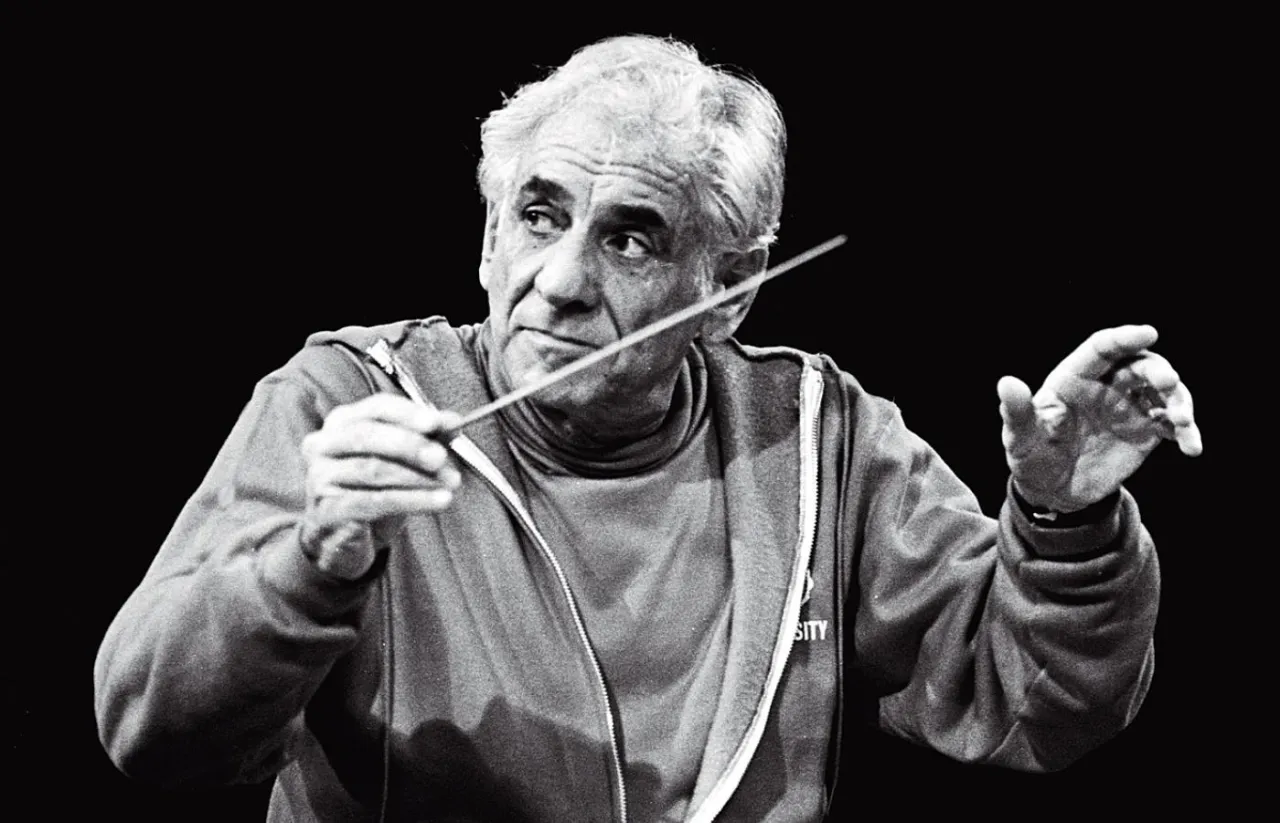 Zdjęcie Leonard Bernstein - sylwetka wybitnego kompozytora i dyrygenta