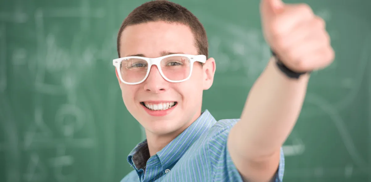 Zdjęcie Jak napisać CV po liceum, aby wyróżnić się na rynku pracy?