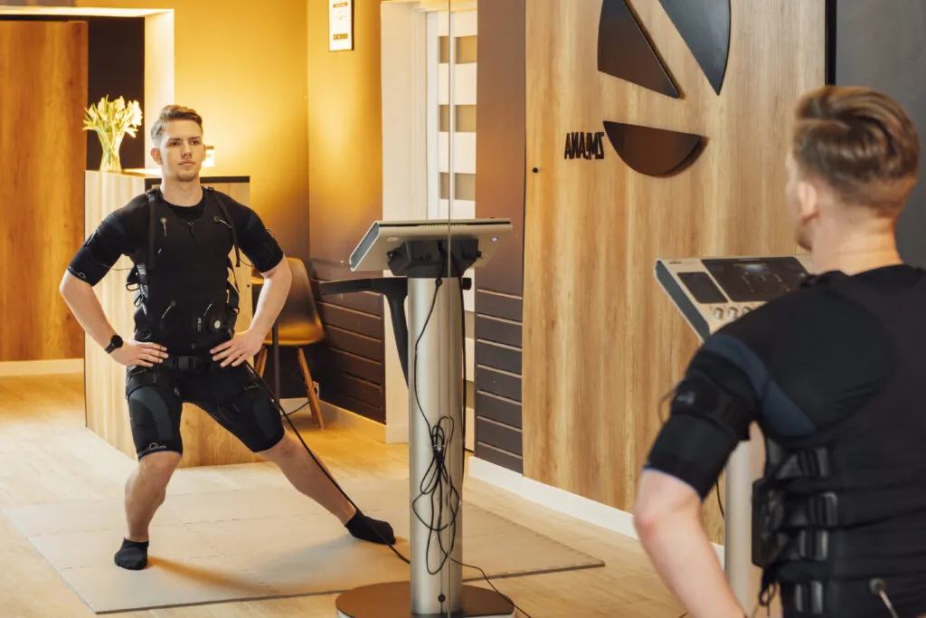 Zdjęcie Trening EMS czy warto? Odkryj prawdę o skuteczności i efektach