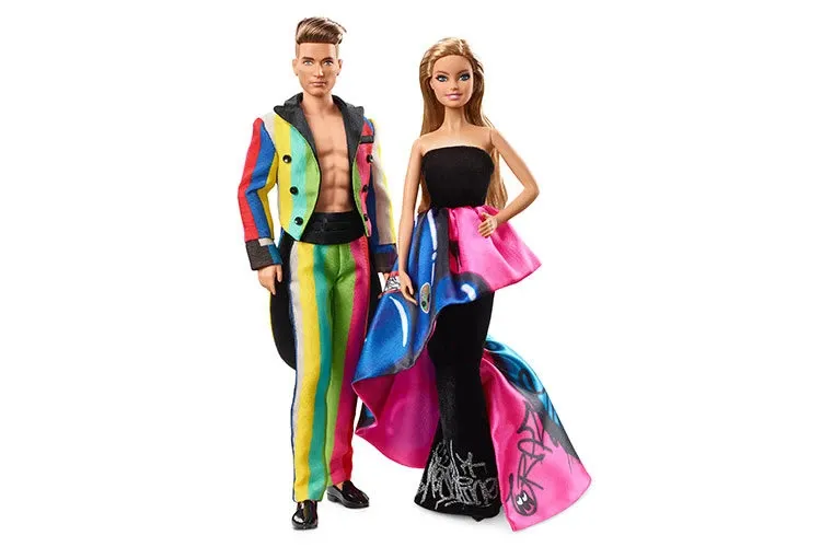 Zdjęcie Impreza w stylu Barbie jak się ubrać: Kolorowe inspiracje na przyjęcie