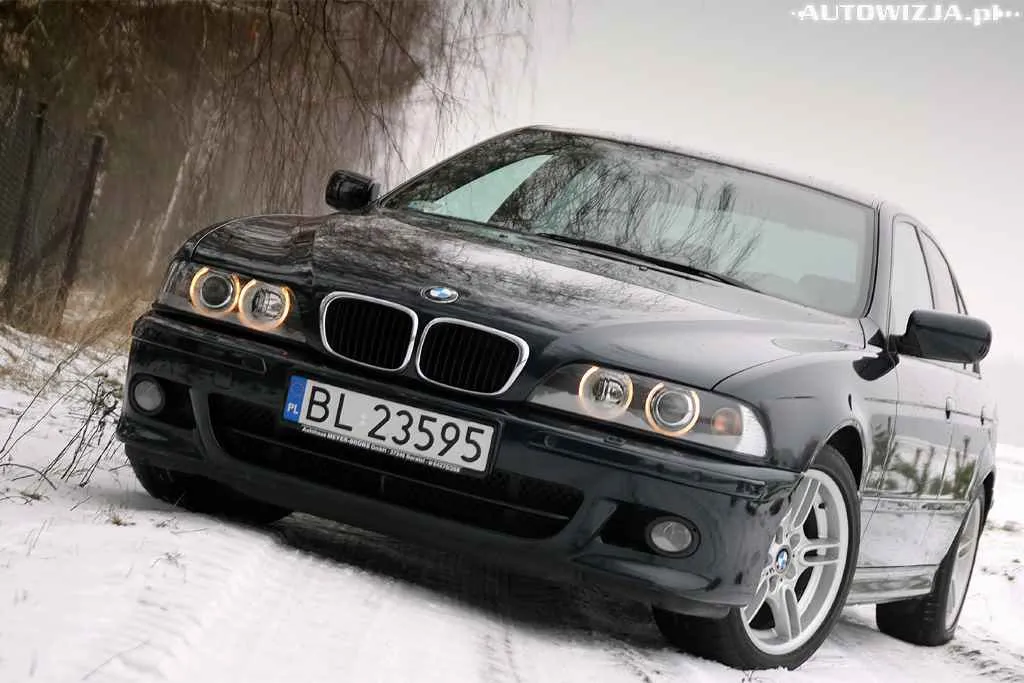 Zdjęcie BMW E39 z M-pakietem - sportowy charakter i wyjątkowe osiągi tego modelu