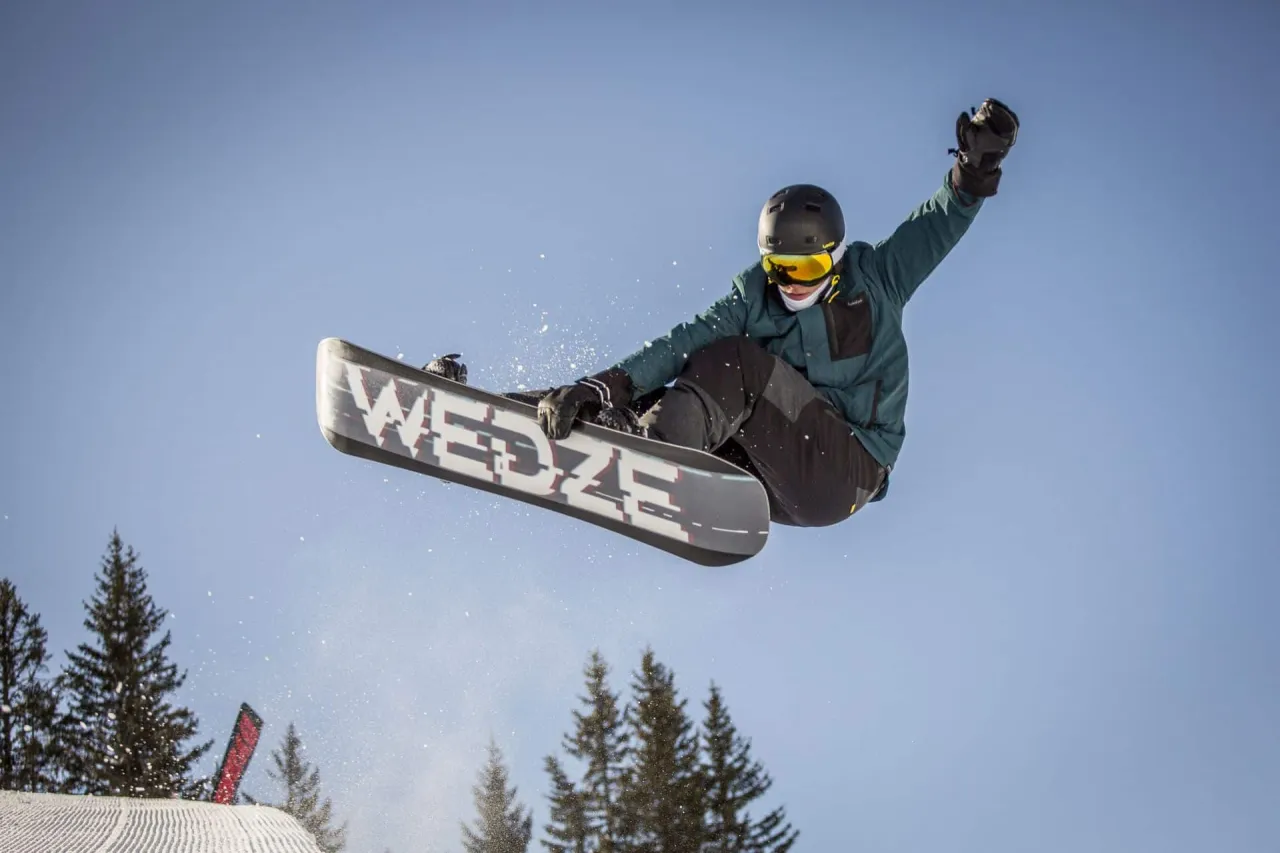 Zdjęcie Jaki kask snowboard wybrać, aby zapewnić sobie bezpieczeństwo?