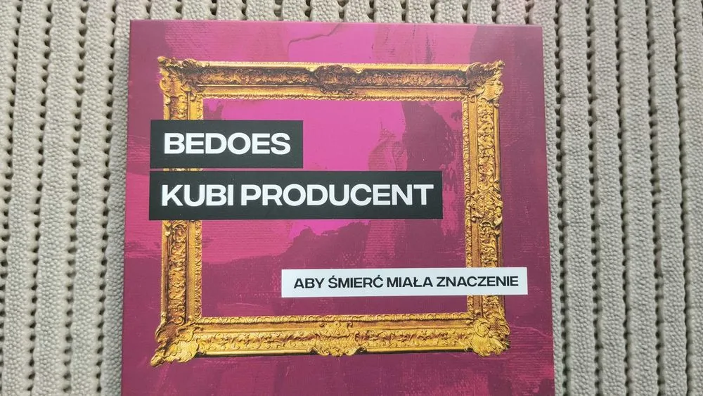 Zdjęcie Bedoes - Aby śmierć miała znaczenie: Tematy, recenzje i znaczenie w rapie