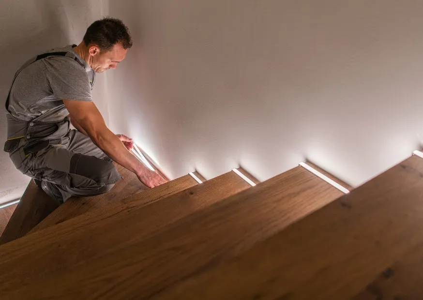 Zdjęcie Jak odnowić stare schody i przywrócić im wygląd jak nowe