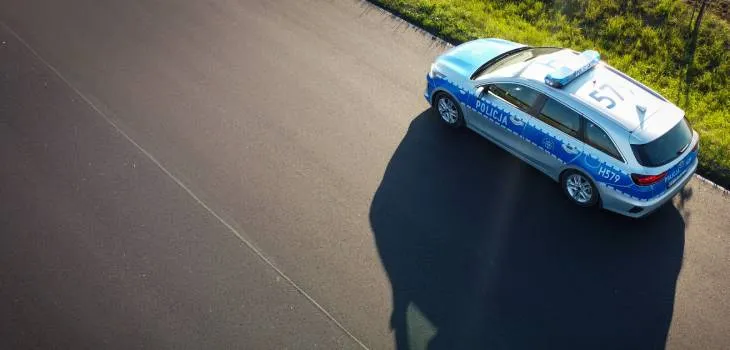 Zdjęcie Jak dostać się do policji? Kluczowe kroki i wymagania na start