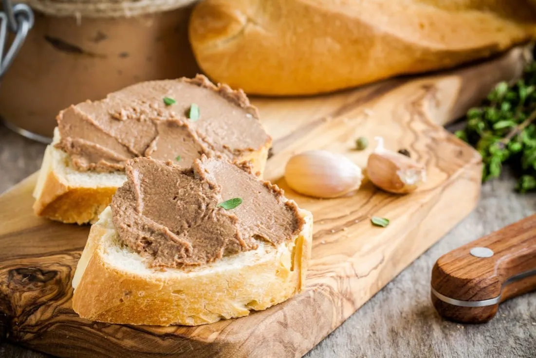 Zdjęcie Jak przyprawić pasztet, aby był smaczniejszy i pełen aromatu