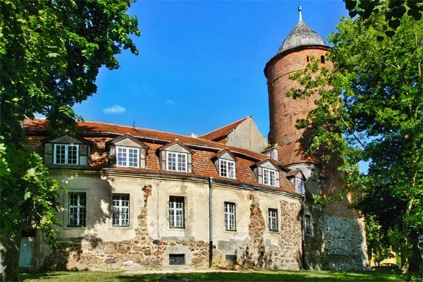 Zdjęcie Zamek Joannitów w Świdwinie - fascynująca historia i atrakcje turystyczne