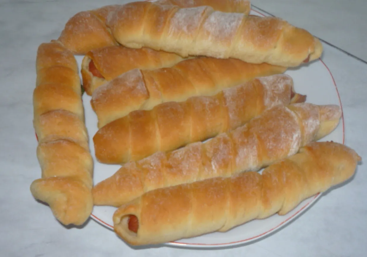 Zdjęcie Najlepszy przepis na ciasto do parówek w cieście - krok po kroku