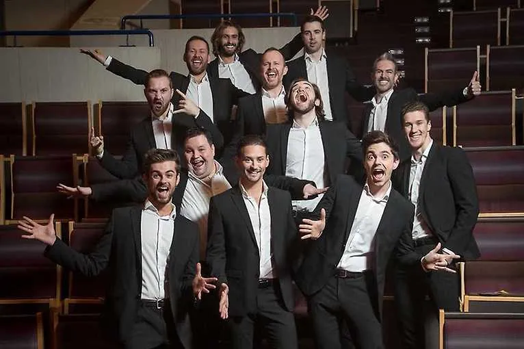 Zdjęcie Pochodzenie 12 Tenors: Fascynująca historia i tajemnice grupy