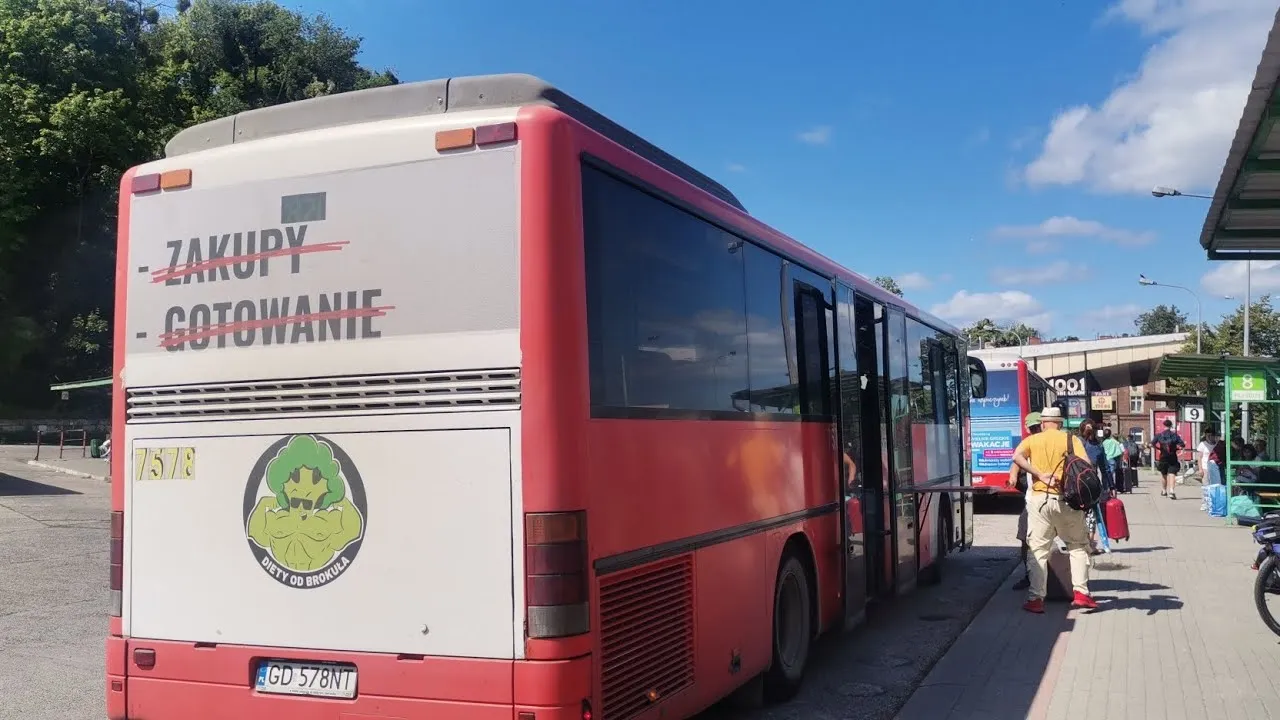 Zdjęcie Ile jedzie autobus z Gdańska do Krynicy Morskiej? Czas i porady