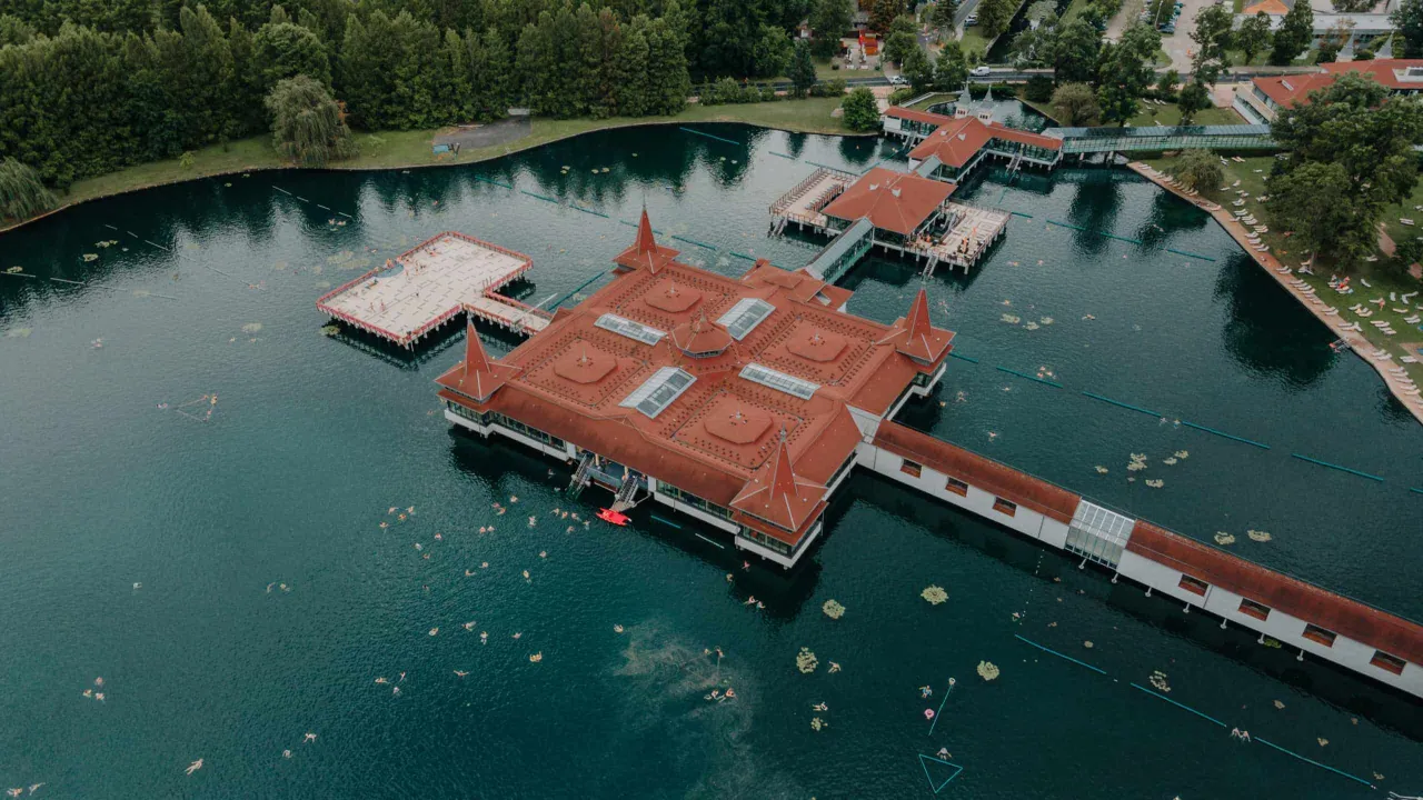 Zdjęcie Najlepsze atrakcje nad Balatonem, które musisz zobaczyć tej wiosny