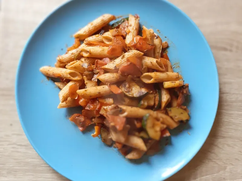 Zdjęcie Szybkie i zdrowe przepisy na penne z warzywami, które pokochasz