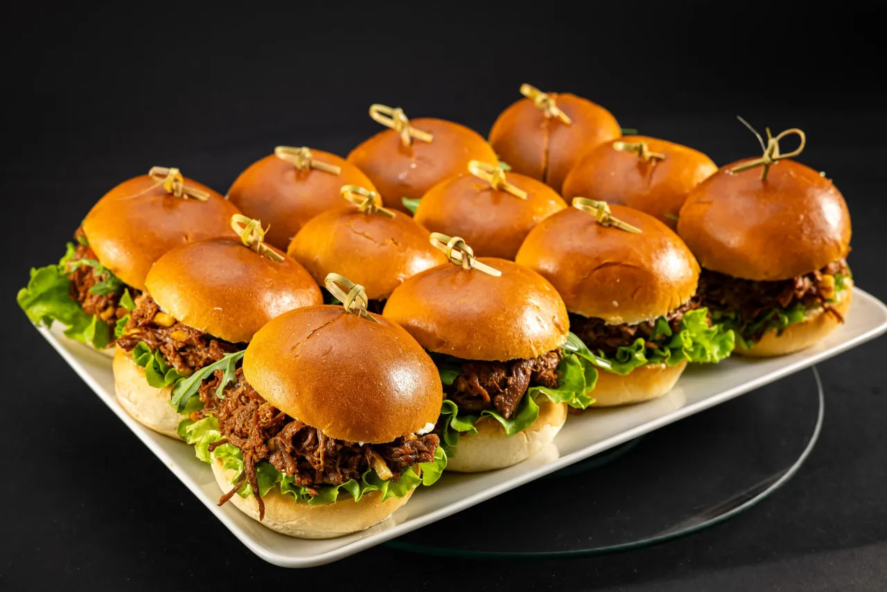 Zdjęcie Gdzie kupić mini burgery? Najlepsze opcje i ukryte skarby