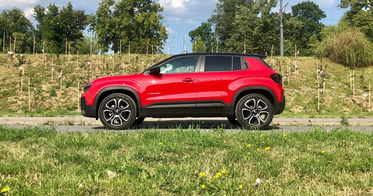 Zdjęcie Jeep Avenger gdzie produkowany - odkryj lokalizację jego produkcji w Polsce