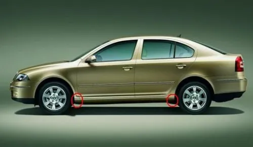 Zdjęcie Gdzie podłożyć lewarek Skoda Octavia, aby uniknąć uszkodzeń?