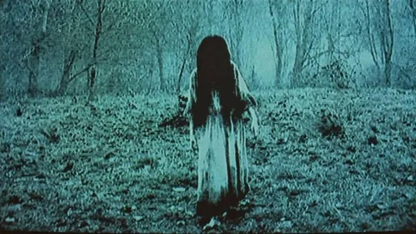 Zdjęcie Krąg film horror - mroczne tajemnice, które przerażają widzów
