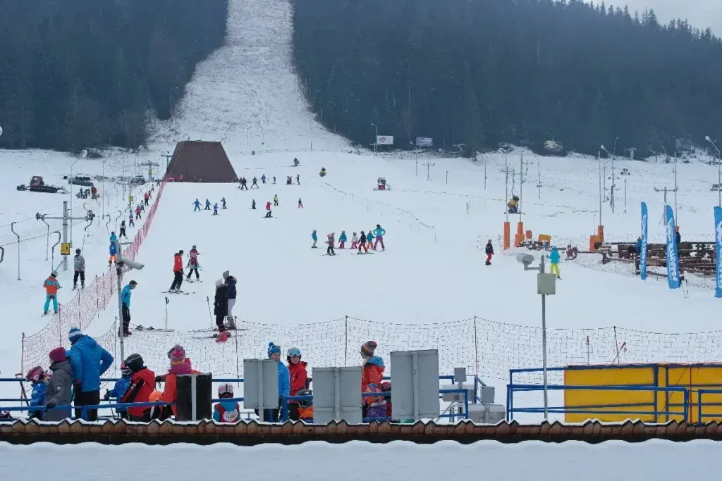 Zdjęcie Stoki narciarskie Zakopane: Wybierz idealny dla siebie (ceny, trasy)