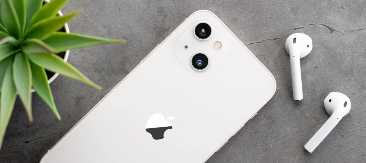 Zdjęcie Jakie słuchawki do iPhone 11 wybrać? Porównanie przewodowych i bezprzewodowych