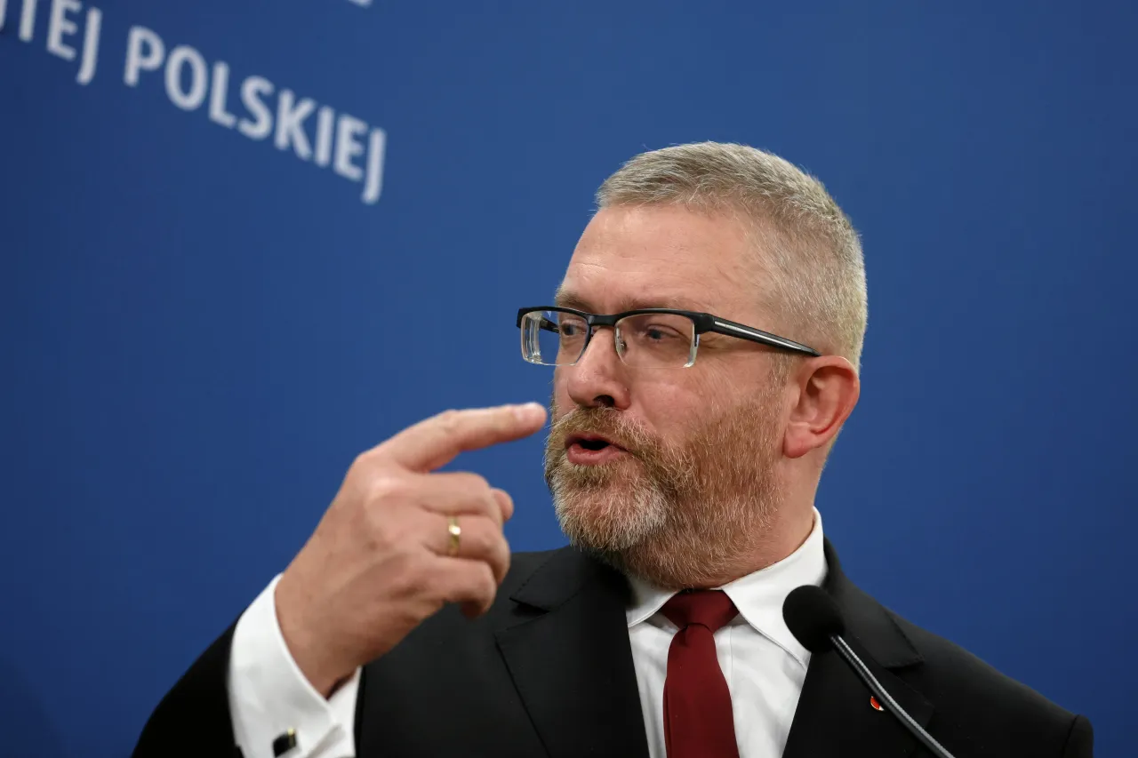 Zdjęcie Grzegorz Braun: Kto tu rządzi? Odkryj prawdę o elicie władzy