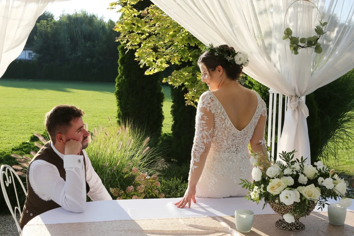 Zdjęcie Mamo gdzie Nina niech nas połączy ślub - znaczenie i analiza tekstu