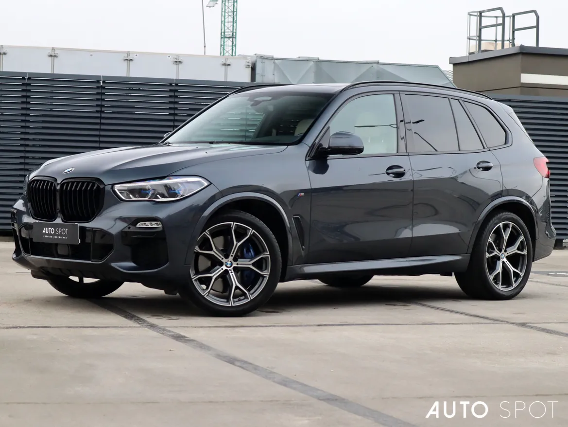 Zdjęcie BMW X5 M50d - luksusowy SUV z niesamowitymi osiągami i technologią