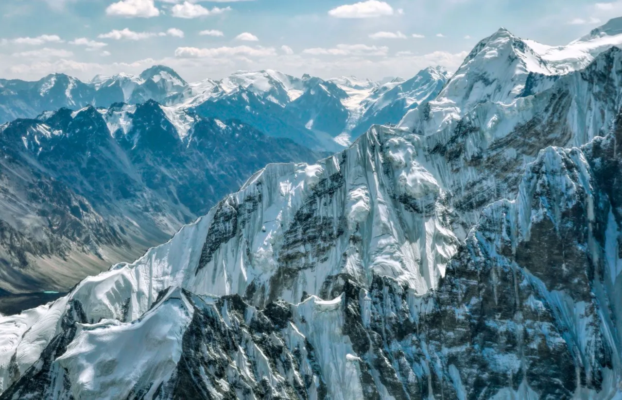 Zdjęcie Kto odkrył góry Pamir? Historia, eksploracja i tajemnice regionu