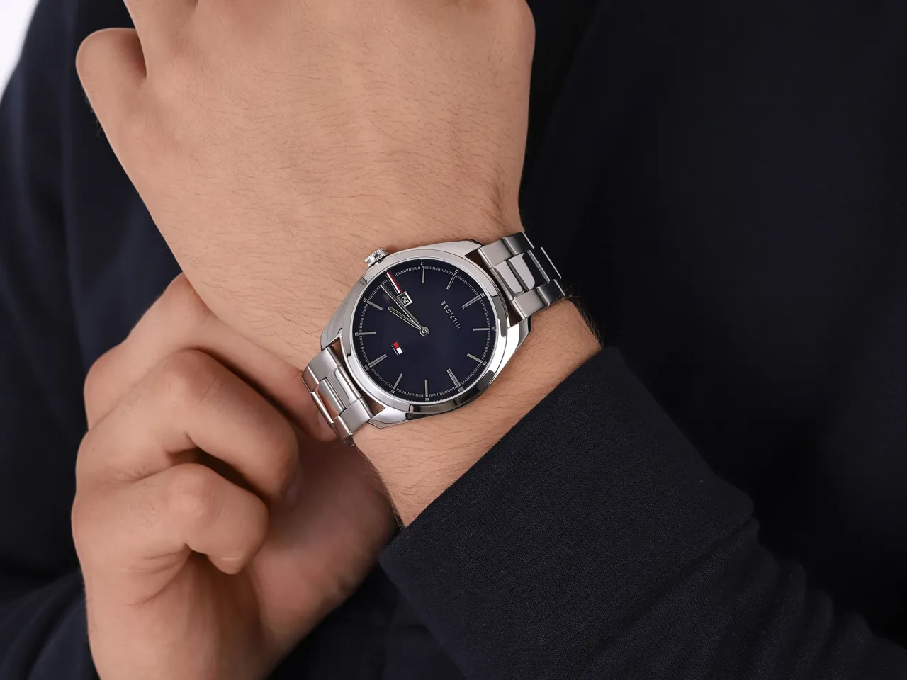 Zdjęcie Męskie zegarki Tommy Hilfiger: Wybierz styl i jakość w dobrej cenie!