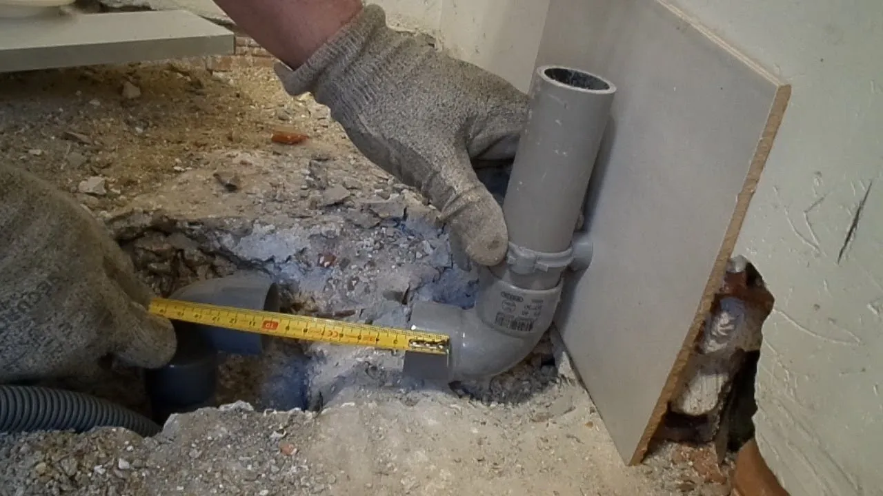 Zdjęcie Passage de tuyaux dans dalle béton : évitez les erreurs courantes