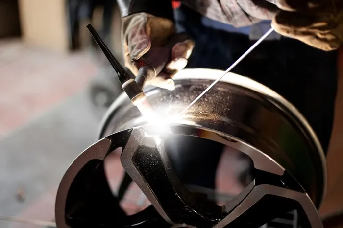 Zdjęcie Jak spawać felgi aluminiowe – uniknij najczęstszych błędów i kosztów