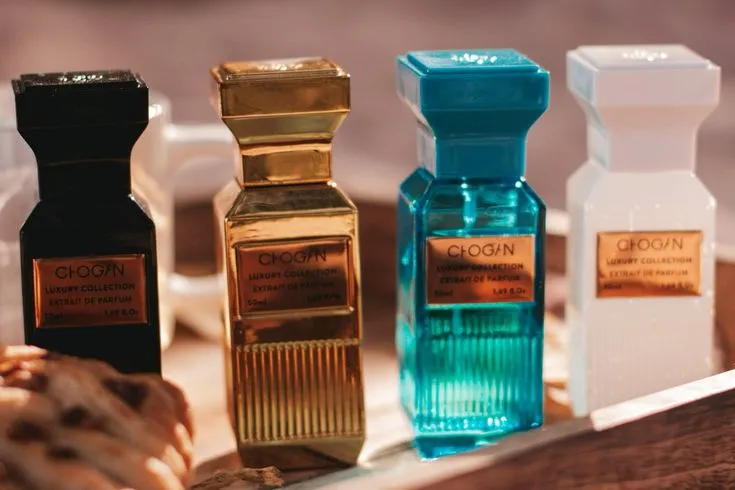 Zdjęcie Tester perfum: oryginał czy podr&oacute;bka? Kluczowe r&oacute;żnice i oszczędność