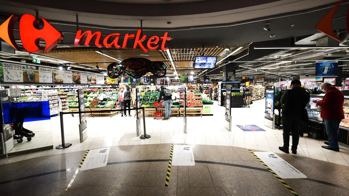 Zdjęcie Czy w Kołobrzegu jest Carrefour? Sprawdź lokalizację i godziny otwarcia