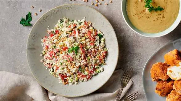 Tabbouleh z kaszą z kalafiora