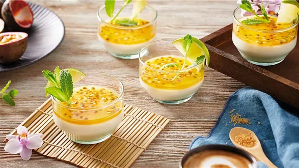 Kokosowa panna cotta w stylu azjatyckim