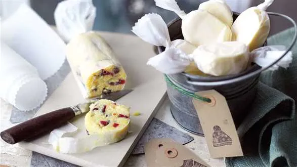 Masło żurawinowo-marcepanowe