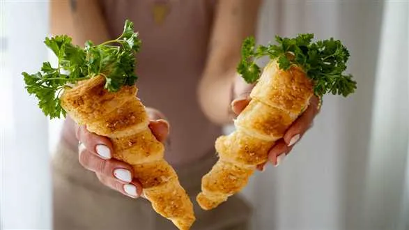 Nadziewane marchewki z ciasta francuskiego