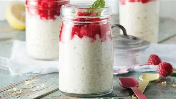 Ryż na mleku z rabarbarem