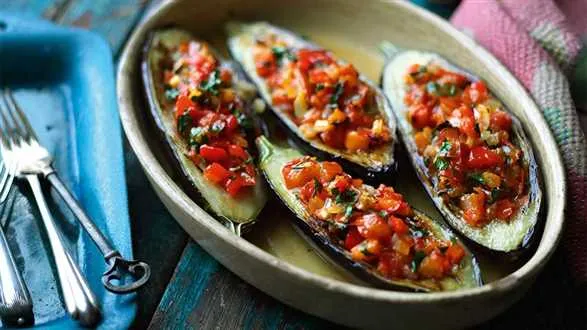 Imam bayildi – nadziewane bakłażany