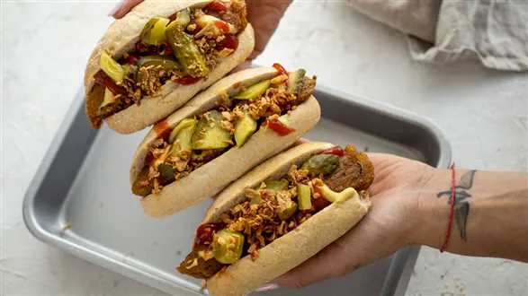 Wegańskie hot dogi z soczewicy
