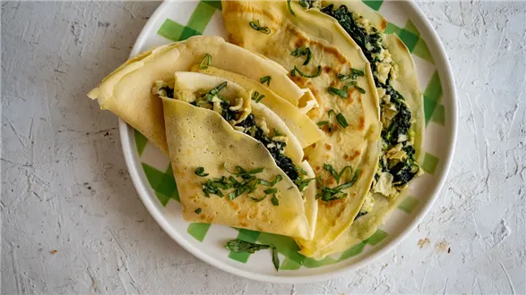 Naleśniki ze szpinakiem i serem