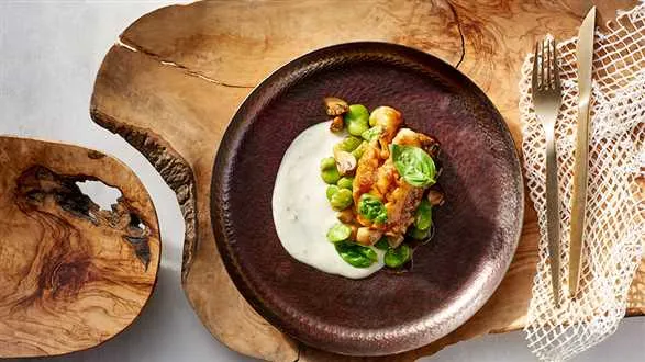 Filet z dorsza z bobem i pieczarkami w sosie limonkowym