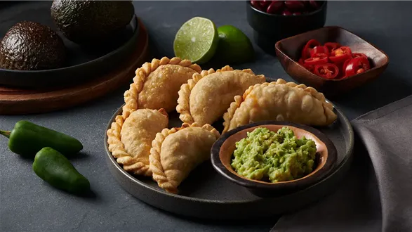 Empanadas z mielonym mięsem