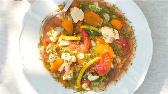 Letnia zupa jarzynowa