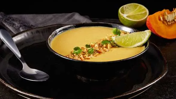 Zupa dyniowa z mleczkiem kokosowym