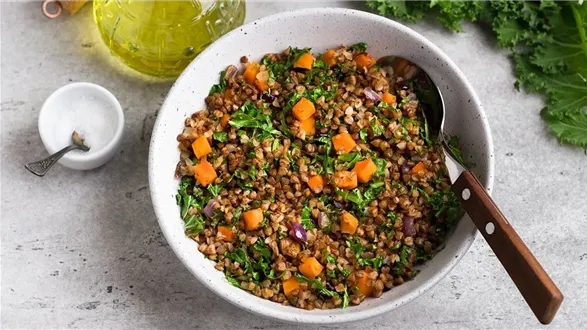 Kasza gryczana z warzywami