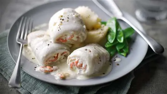 Roladki z gładzicy z nadzieniem krabowym