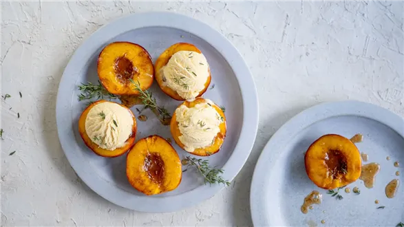 Nektarynki w miodzie i cynamonie z airfryera